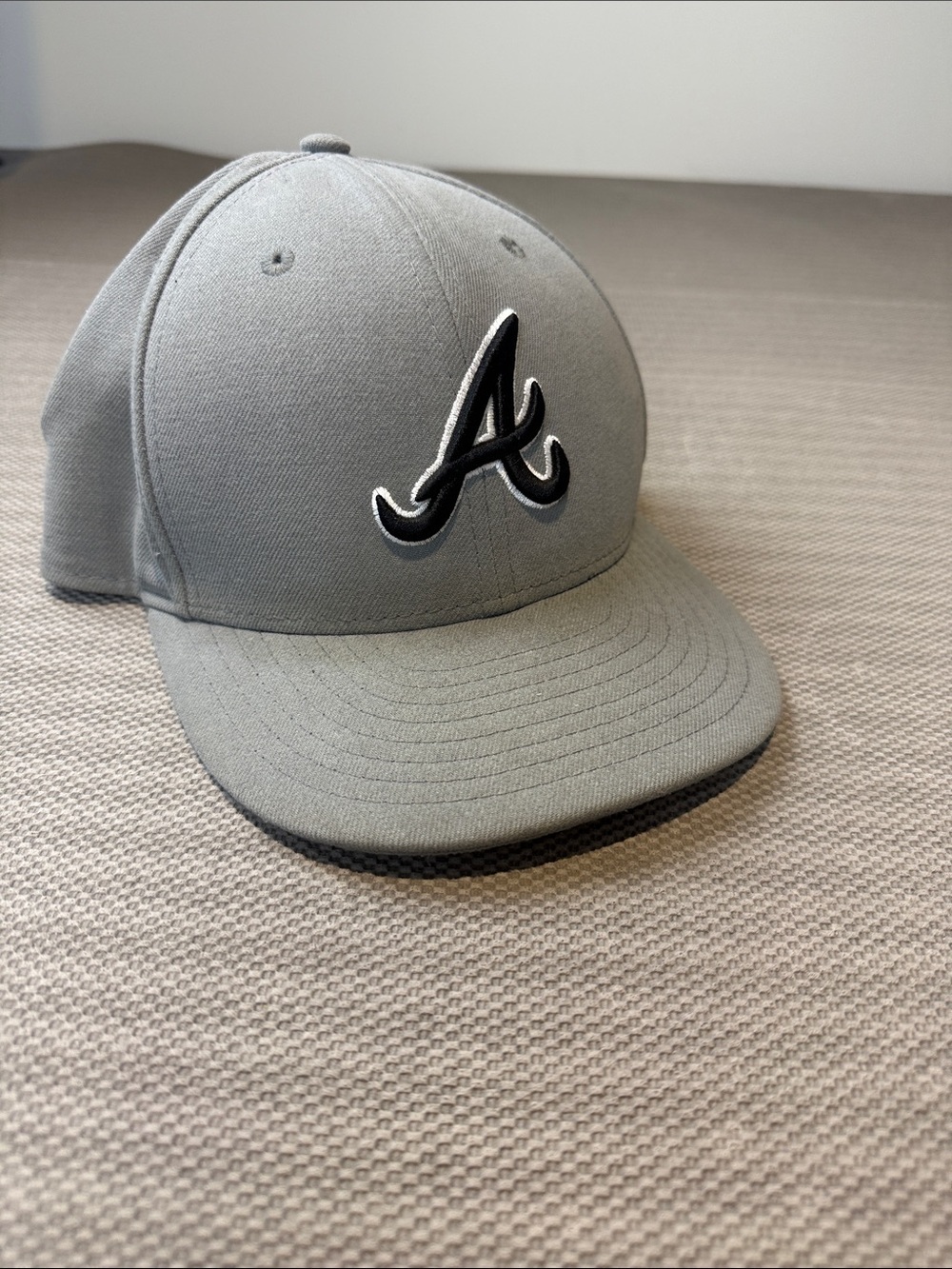 New Era 59Fifty Grey Atlanta Braves Team Fitted Baseball Cap Hat Size 7 3/8